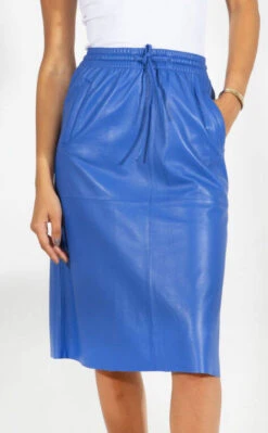 Oakwood Jupe Cuir Mi Longue Agneau Bleu " 64150 " -Maroquinerie bambaref64150bleujupemilonguedroiteencuirveritable1 029552000 1549 17032022