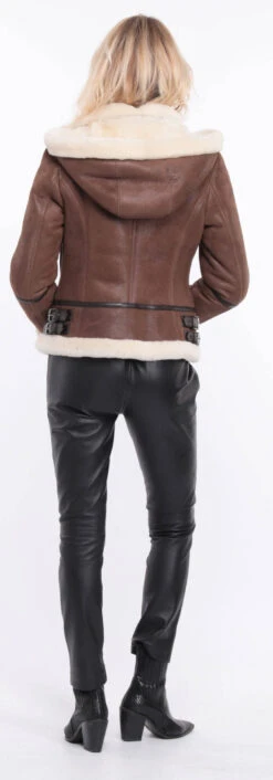 Blouson Bombardier Marron Femme Capuche " BOMBAE " -Maroquinerie blouson bombardier femme cap old brown 3 025673900 1156 01072023 scaled