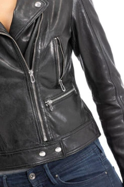 Blouson Cuir Femme Biker Agneau Noir "PANILA" 12 Blouson Cuir Femme Biker Agneau Noir "PANILA" -Maroquinerie blouson cuir femme 102100 10 097154900 1003 28092023