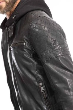 REDSKINS Blouson Cuir Homme à Capuche Noir " RYDE " 22 REDSKINS Blouson Cuir Homme à Capuche Noir " RYDE " -Maroquinerie blouson cuir homme agneau noir ryde redskins 14 053889000 1114 29092023