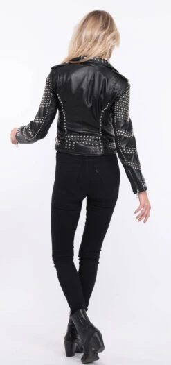 Blouson Biker Femme Agneau Noir Clouté " MILENA " -Maroquinerie blouson cuir noir marbella clout 11 046627200 1406 01072023 scaled