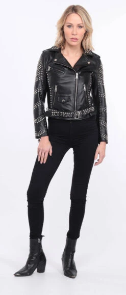 Blouson Biker Femme Agneau Noir Clouté " MILENA "