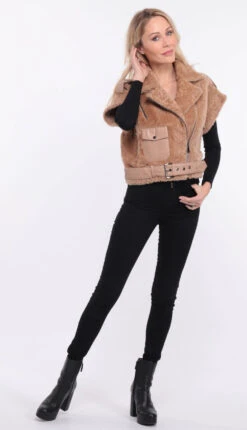 Gilet Sans Manches Mouton Camel Femme " SIE " 28 Gilet Sans Manches Mouton Camel Femme " SIE " -Maroquinerie blouson sans manches sia camel 2 034376700 1413 01072023 scaled