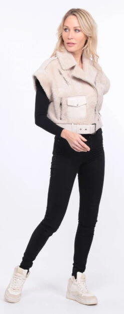 Gilet Sans Manches Mouton écru Femme " SIE " -Maroquinerie blouson sia ecru 3 024697300 1422 01072023 scaled