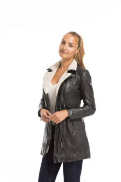 GIPSY Trois Quart Cuir Femme Noir " TAMALA " 25 GIPSY Trois Quart Cuir Femme Noir " TAMALA " -Maroquinerie cg23femme14574noir22929 074510400 1558 29092022