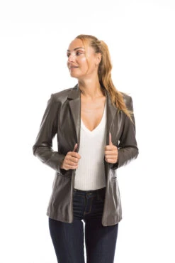 Oakwood Blazer Cuir Femme Marron " 63964 " 29 Oakwood Blazer Cuir Femme Marron " 63964 " -Maroquinerie cg23femme63964marron22864 069218800 1629 29092022