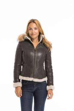 Blouson Cuir Mouton Femme Marron " DISTEL " Style Bombardier à Capuche 22 Blouson Cuir Mouton Femme Marron " DISTEL " Style Bombardier à Capuche -Maroquinerie cg23femmesachamarron23613 099390700 1555 03102022