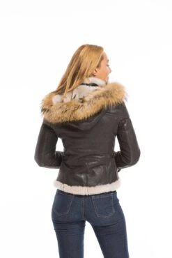 Blouson Cuir Mouton Femme Marron " DISTEL " Style Bombardier à Capuche 27 Blouson Cuir Mouton Femme Marron " DISTEL " Style Bombardier à Capuche -Maroquinerie cg23femmesachamarron23621 060474300 1555 03102022