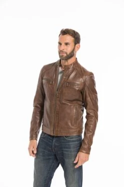 Blouson Cuir Homme Dark Cognac " COLLINS " 30 Blouson Cuir Homme Dark Cognac " COLLINS " -Maroquinerie cg23homme101046cognacfonce24589 1 042164900 1156 23092022
