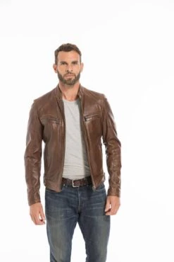 Blouson Cuir Homme Dark Cognac " COLLINS " 22 Blouson Cuir Homme Dark Cognac " COLLINS " -Maroquinerie cg23homme101046cognacfonce24598 039429900 1157 23092022