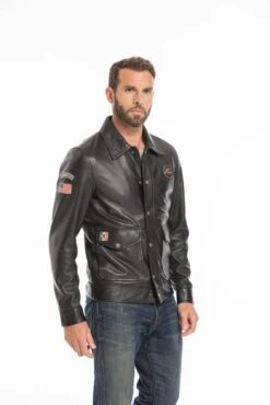 Blouson Cuir Homme 24 H Du Mans Steeve Mc Queen " CHARLIE " 25 Blouson Cuir Homme 24 H Du Mans Steeve Mc Queen " CHARLIE " -Maroquinerie cg23hommecharlienoir24288 088801100 1655 26092022
