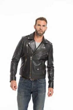 Blouson Cuir Homme Noir Redskins " SPEDSTER STONER " 20 Blouson Cuir Homme Noir Redskins " SPEDSTER STONER " -Maroquinerie cg23hommespeedsternoir24460 063478500 1049 27092022