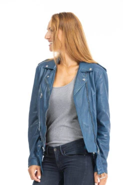 Blouson Cuir Femme Daytona Bleu " PAULA " 13 Blouson Cuir Femme Daytona Bleu " PAULA " -Maroquinerie cuirsguignard2024101849blue1676 081201500 0959 28092023