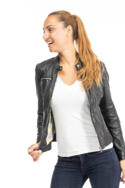 Blouson Cuir Femme Style Motard Noir " 102581 " -Maroquinerie cuirsguignard2024102581noir2436 061040400 1004 28092023