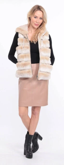 Gilet Reversible Lapin Beige " REXE " 37 Gilet Reversible Lapin Beige " REXE " -Maroquinerie gilet rexy beige td 20 064843700 1415 01072023 scaled