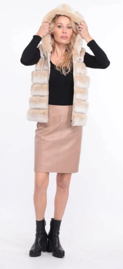 Gilet Reversible Lapin Beige " REXE " 32 Gilet Reversible Lapin Beige " REXE " -Maroquinerie gilet rexy beige td 21 093488500 1415 01072023 scaled