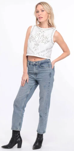 Débardeur Cuir Femme Blanc Clouté " FELINE " 21 Débardeur Cuir Femme Blanc Clouté " FELINE " -Maroquinerie haut cuir felina blanc 8 098789400 1151 01072023 scaled