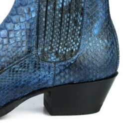 Boots Cuir Femme Python Mayura Azul " 323 " 11 Boots Cuir Femme Python Mayura Azul " 323 " -Maroquinerie mayurabootsmarie2496azul4 099103300 1433 10102019