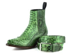 Boots Cuir Femme Python Mayura Verde " 324 " 15 Boots Cuir Femme Python Mayura Verde " 324 " -Maroquinerie mayurabootsmarie2496cinturonverde1 005507600 1435 10102019 1