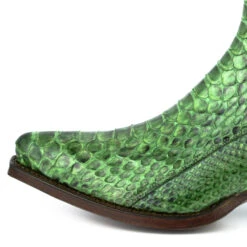 Boots Cuir Femme Python Mayura Verde " 324 " 12 Boots Cuir Femme Python Mayura Verde " 324 " -Maroquinerie mayurabootsmarie2496verde5 085062400 1435 10102019