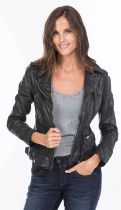 Blouson Cuir Femme Noir Oakwood Style Biker "62065" -Maroquinerie perfecto cuir femme 62065 video 6 080093700 1445 24092020