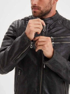 Blouson Cuir Homme Noir " STARGET " 10 Blouson Cuir Homme Noir " STARGET " -Maroquinerie stargetnoirzoom 075019000 1020 24102023