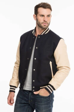 Schott Blouson Teddy Tissu Et Cuir Marine Beige " LC 8705 " 19 Schott Blouson Teddy Tissu Et Cuir Marine Beige " LC 8705 " -Maroquinerie teddyhommeschott870512 042463300 1649 05102021