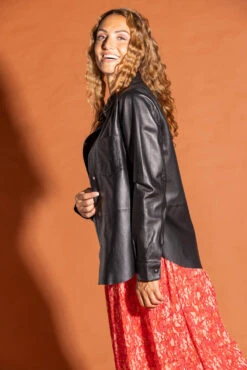 Oakwood Chemise En Cuir Pour Femme Noir " 64049 " -Maroquinerie veste cuir femme 64049 4 030688100 1450 28092023