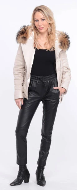 Veste Cuir Femme écru " PRESTE " 31 Veste Cuir Femme écru " PRESTE " -Maroquinerie veste cuir prestige ecru 10 028604500 1417 01072023 scaled