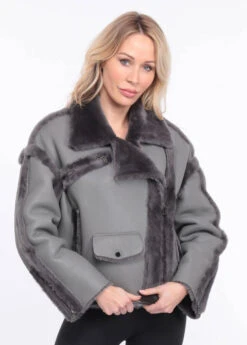 Blouson Mouton Gris Femme " CLAUDIE " -Maroquinerie vestemoutonclaudiagris 022730500 1558 04072023